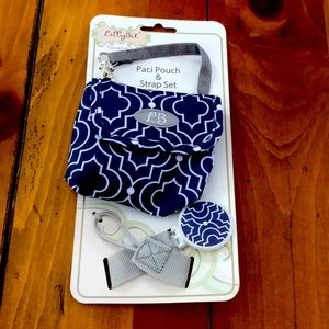 Lillybit pacifier pouch blue NIB